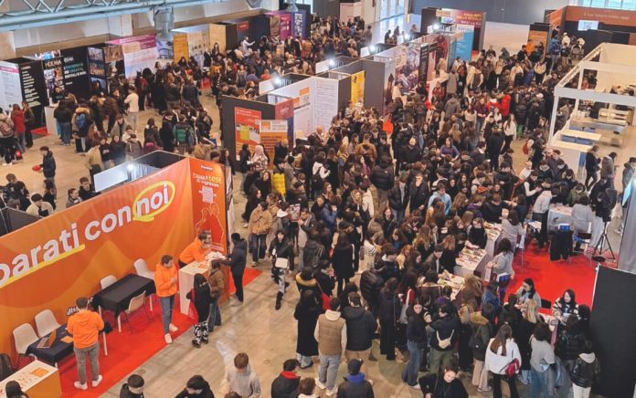 Student Fair in Parma: navigating education and work, with a new digital “skills passport”